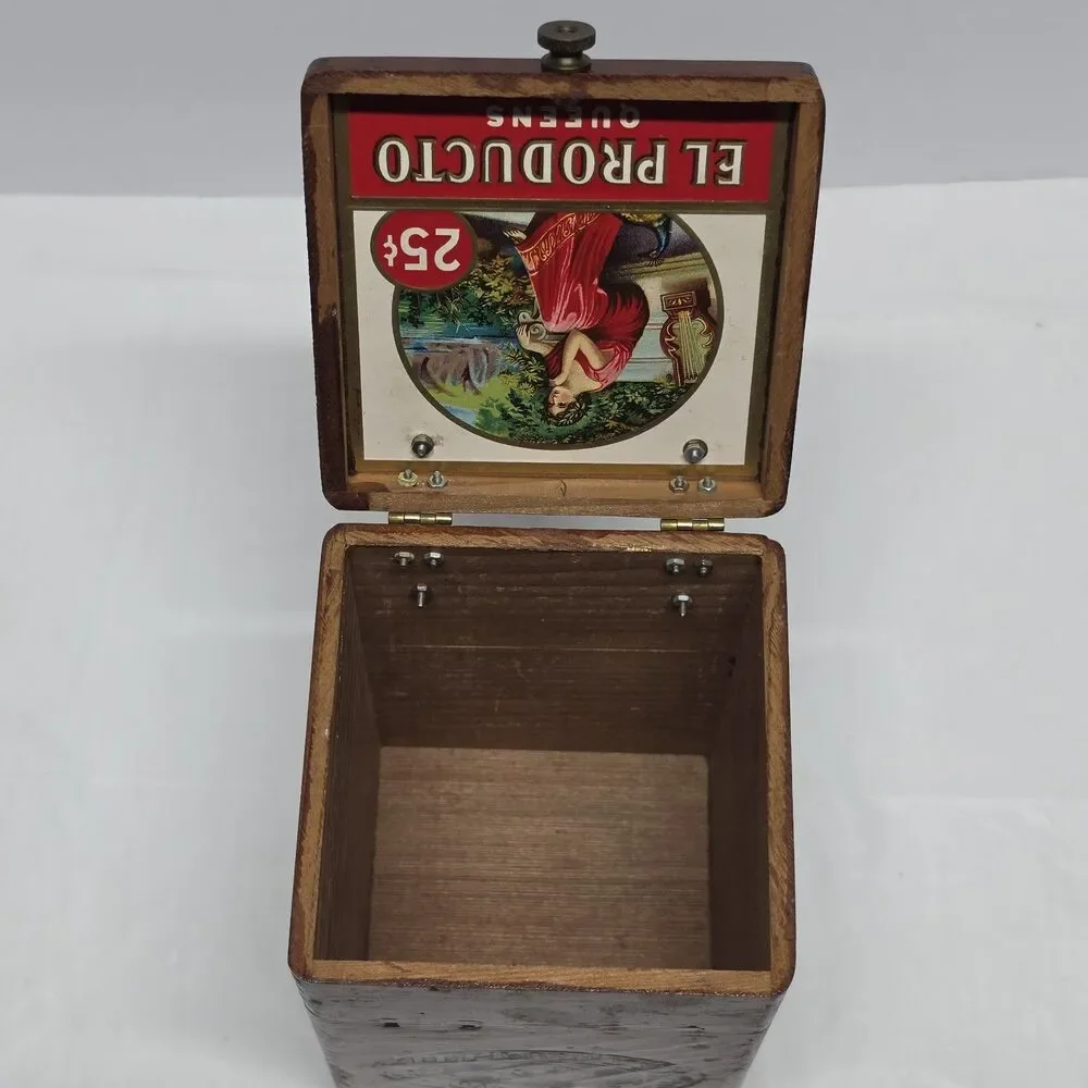 Vintage El Producto Queens Wooden Empty Cigar Box Storage Asymmetrical Lid